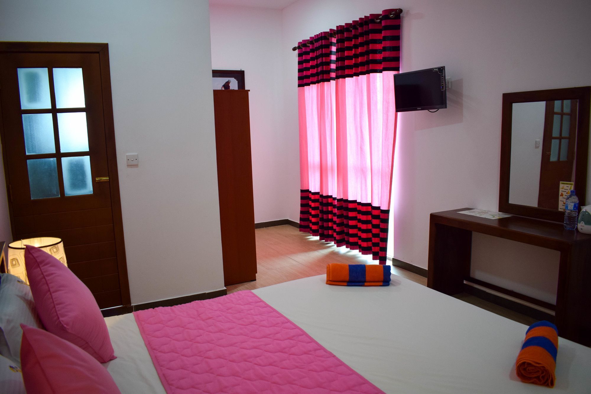 New Rani Inn Negombo Exterior foto